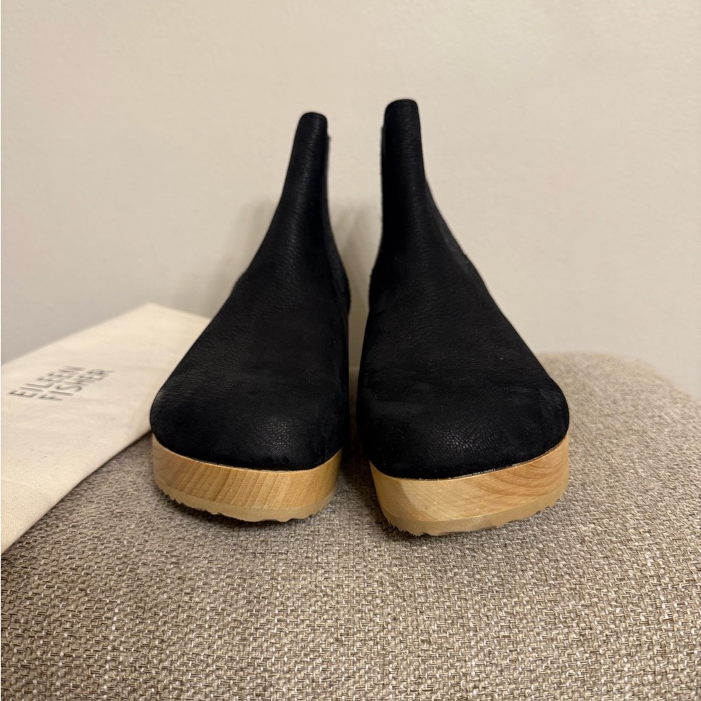 Eileen Fisher Words Oiled Nubuck Clog Bootie - Picture 6 of 10